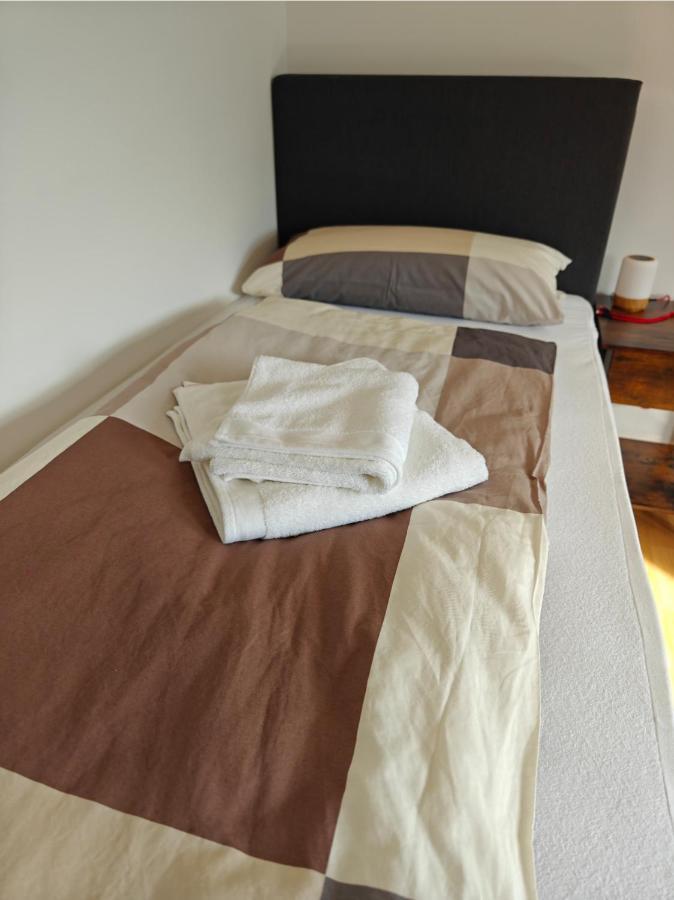 2Br Apartment, Parking, Wi-Fi, Tv In Berlin Karow Exterior photo